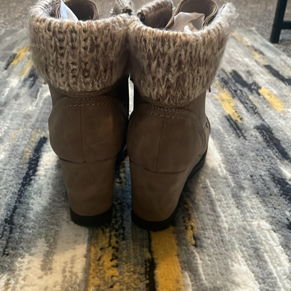 New booties - Picture 4 of 5